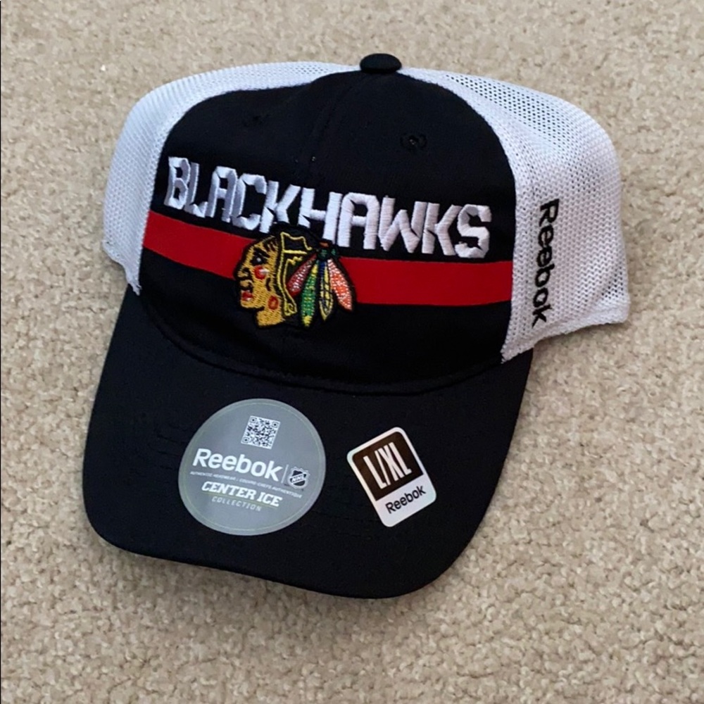 Blackhawks mesh hat